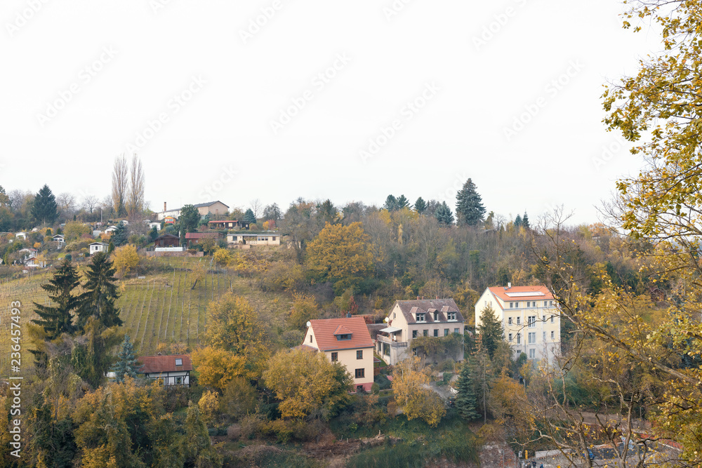 Blick über den Hügel nach Meißen Blick über den Hügel nach Meißen