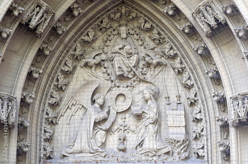 The tympanum shows the Annunciation to Mary, portal of the Marienkapelle in Wurzburg, Bavaria, Germany © zatletic