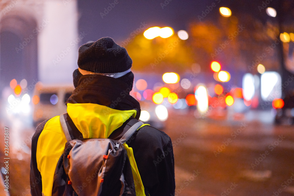 gilets jaunes arc de triomphe gilets jaunes arc de triomphe