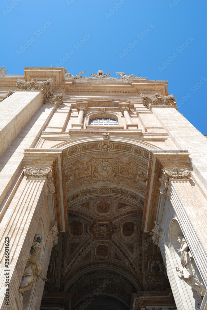 Fototapeta premium View of the St. Peter's Basilica in Vatican city.