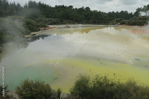 Heißer Vulkansee in Neuseeland