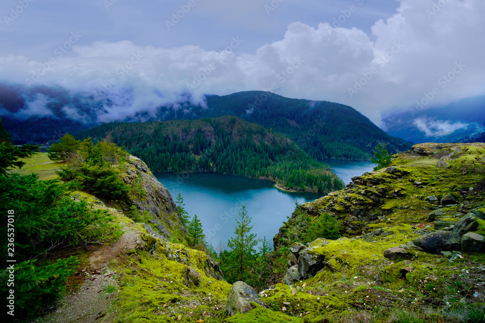 Mountain landscape, lake and mountain Seattle, Washington state, USA.