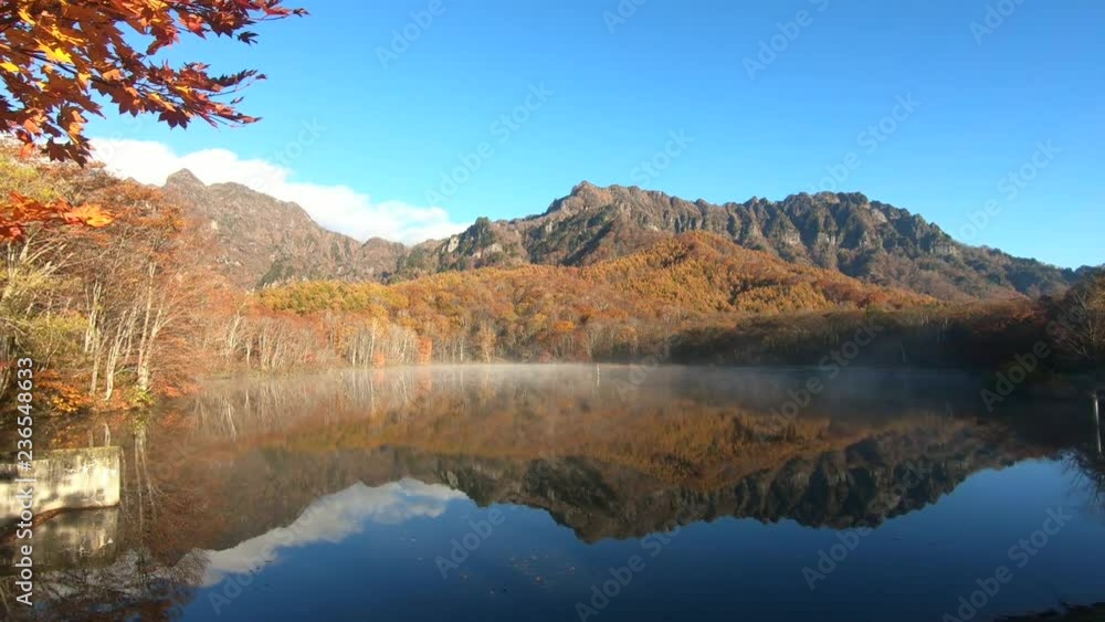 戸隠高原 鏡池の紅葉 戸隠高原 鏡池の紅葉