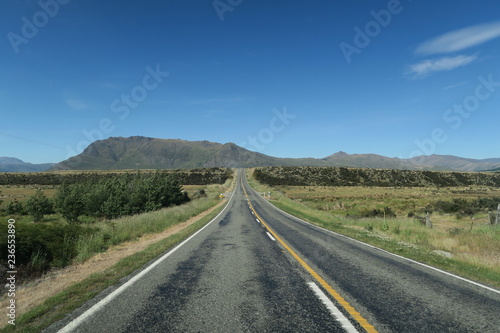 Einsame Straße in Neuseeland