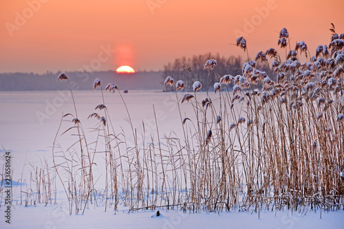 Принти на полотні Sunrise over lake Uvildy in late autumn