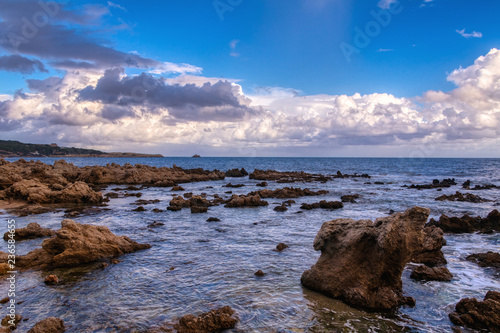 Felsen am Ufer des Mittelmeer auf Mallorca