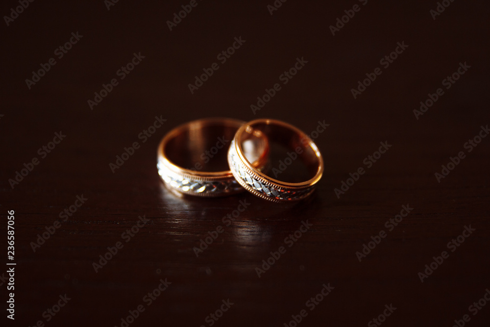 wedding rings 