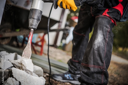 Fotografie Concrete Breaker in Action