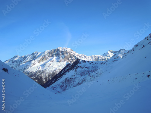 mountains in winter © Tommaso Stentella