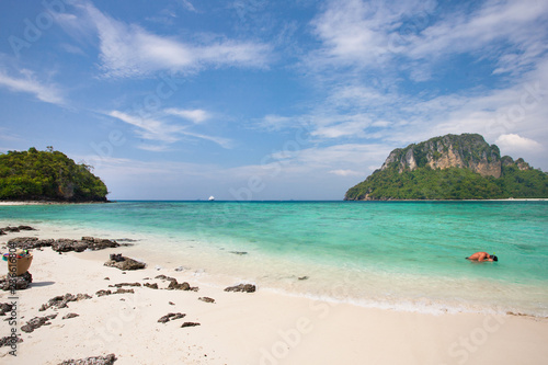 Tub island, twin sea beautiful beach with crystal clear water at krabi, Thailand.