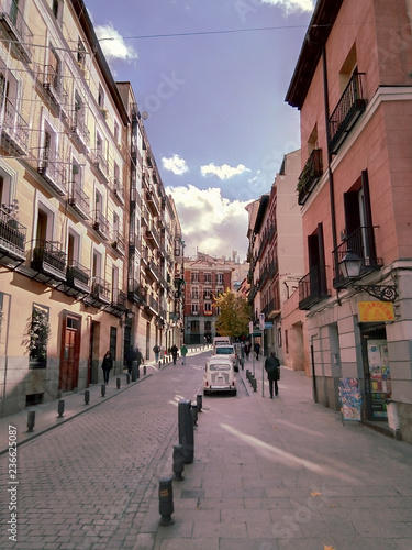 Hermosa y tranquila calle en Madrid