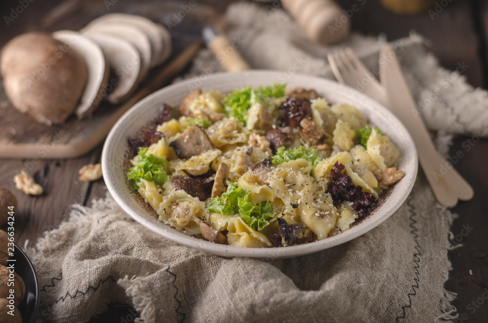 Homemade tortellini with mushrooms and walnuts Homemade tortellini with mushrooms and walnuts