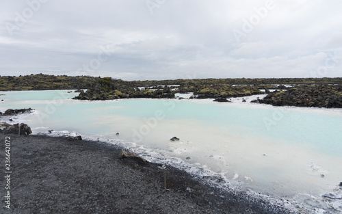 Blaue Lagune "Bláa Lónið" - Landschaft auf der Reykjanes-Halbinsel / Island 