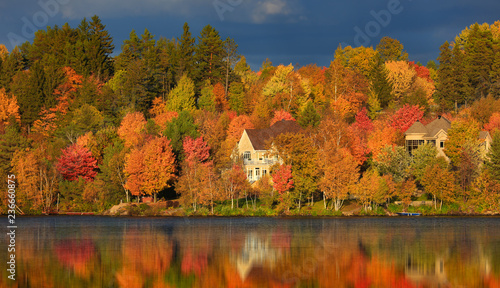 Obraz Dibond Sceniczny jesień krajobraz i odbicie