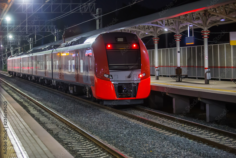 Fototapeta premium train approaching the train station