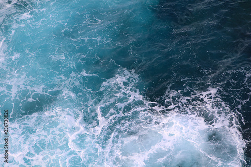 Fototapeta Naklejka Na Ścianę i Meble -  blue and white foamy ocean waves