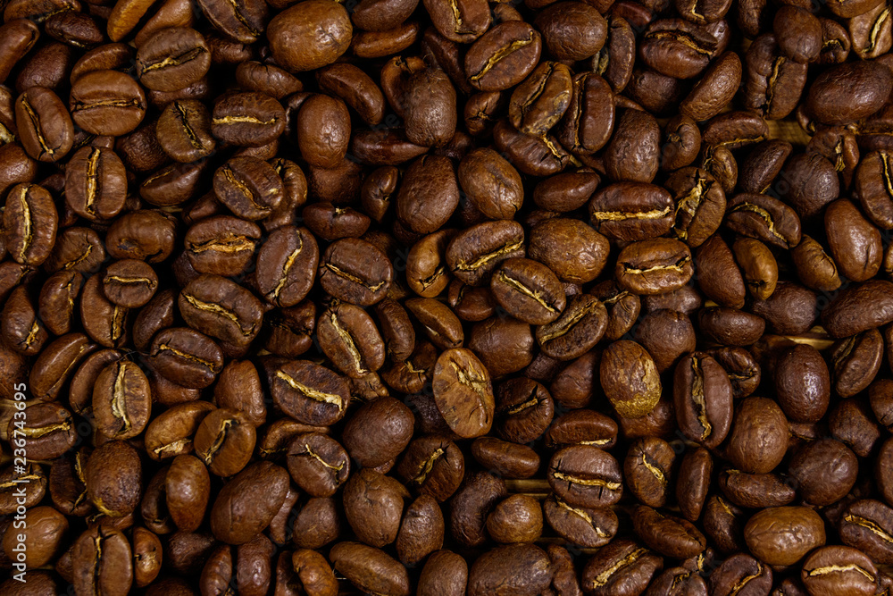 Fototapeta premium Background of the roasted coffee beans