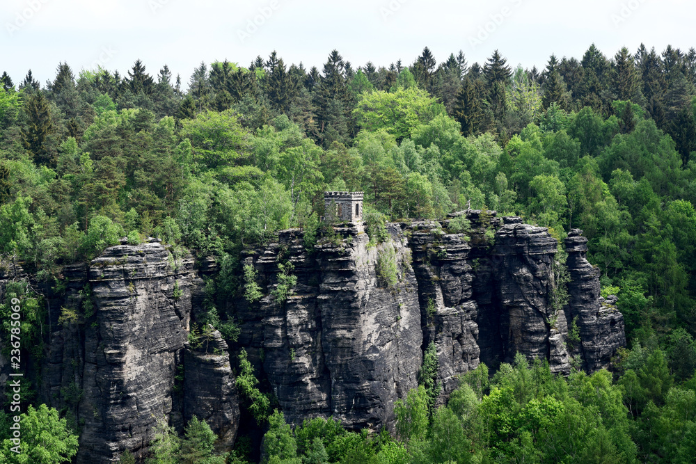 Blick vom Sachsenstein auf die Burgruine Biehlablick