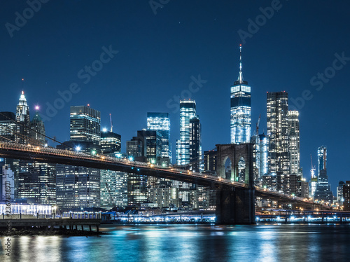 ブルックリン・ブリッジとマンハッタンの摩天楼