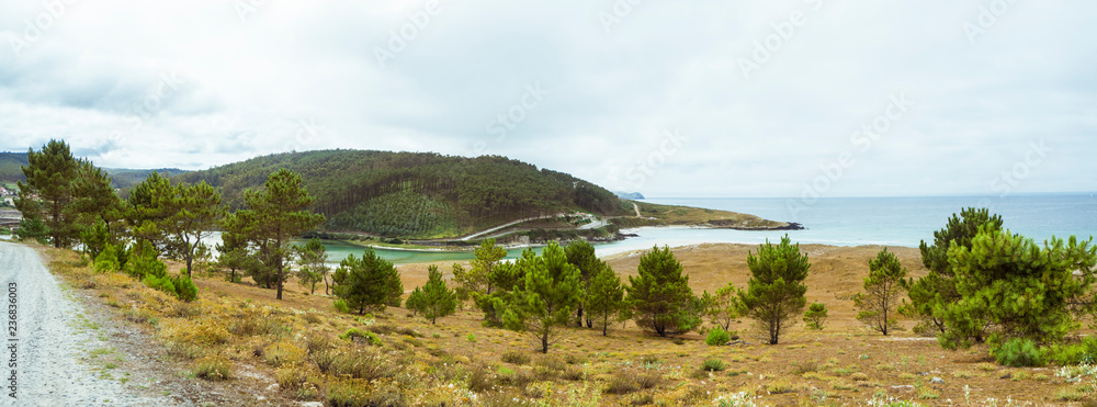 Precioso paisaje panorámico de la playa de Lires en verano de 2018. Galicia.