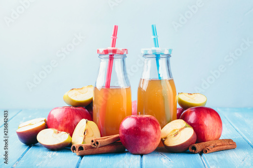 Fototapeta Naklejka Na Ścianę i Meble -  fresh organic apple cider