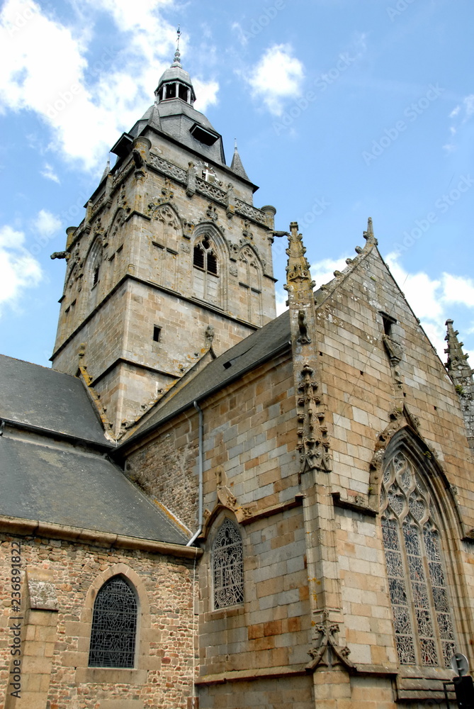 Eglise de Villedieu-les-Poêles, département de la Manche, France