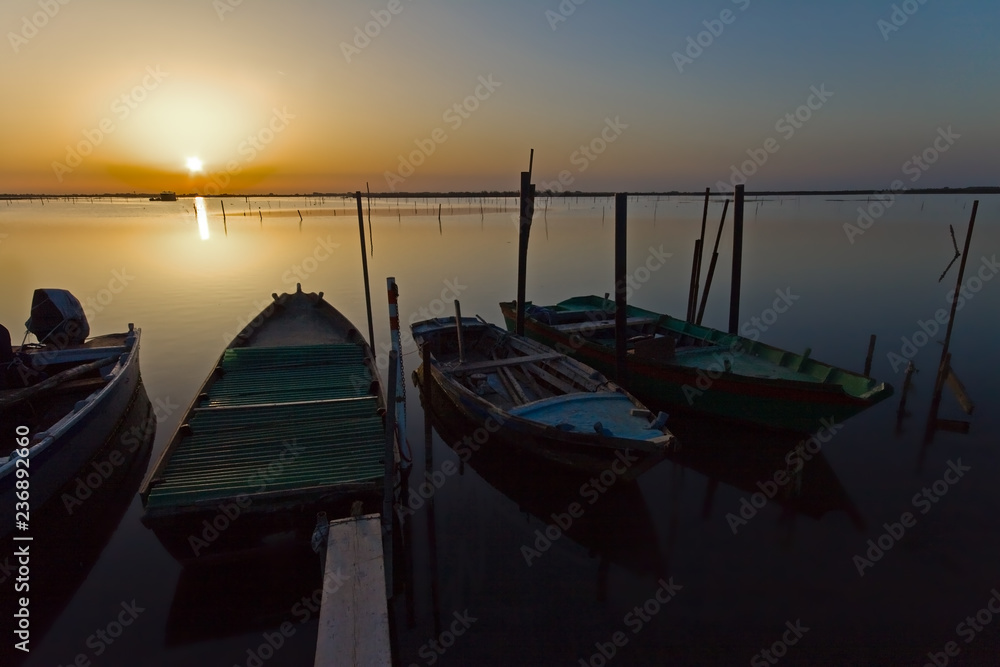 Barca - tramonto - Basso Polesine - mare - acqua - pescare - alba - calmo - crepuscolo - sera