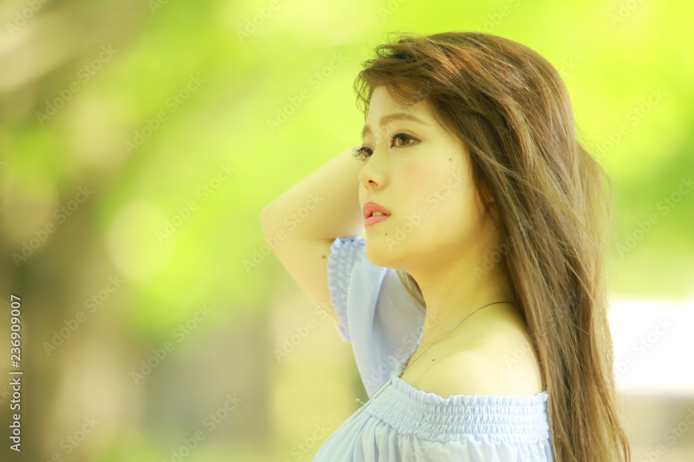 Naklejka premium 女性ポートレート