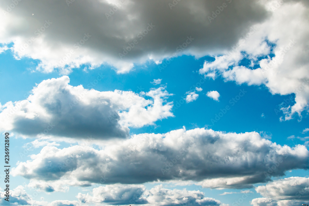 Obraz premium white clouds in the blue sky