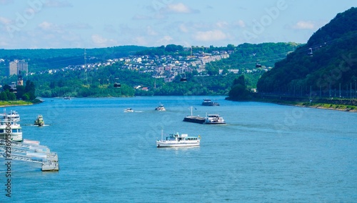 Rheinschiffe bei Koblenz