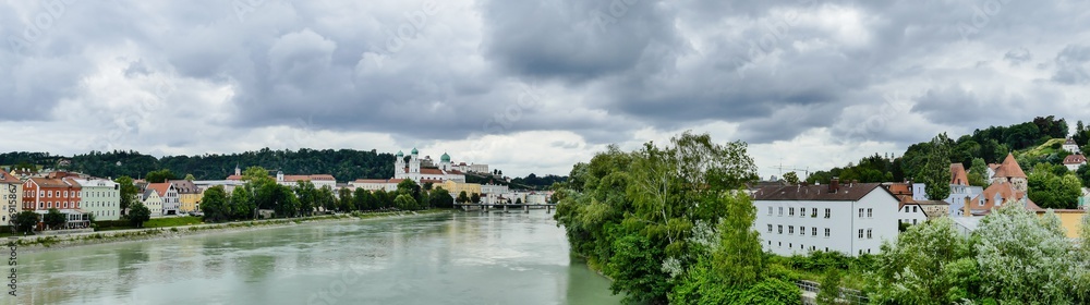 Panorama Dreiflüsseinsel und Inn-Stadt Passau