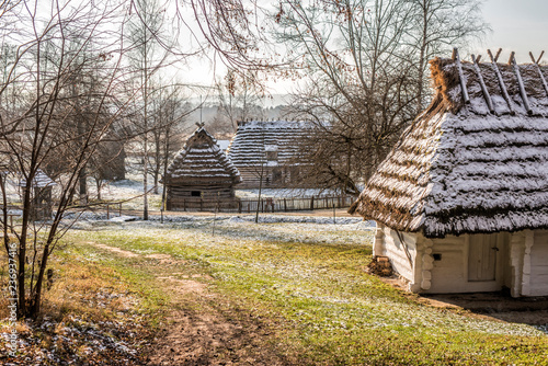 Fototapeta Naklejka Na Ścianę i Meble -  bieszczady zima 
