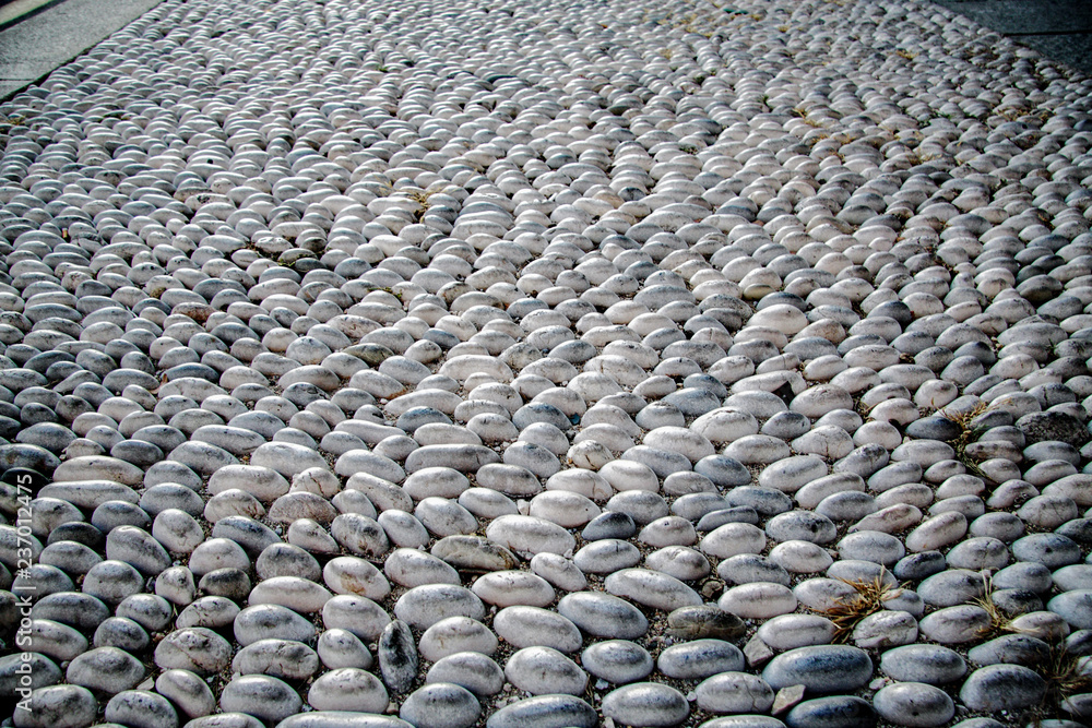 Cobblestone pavement road