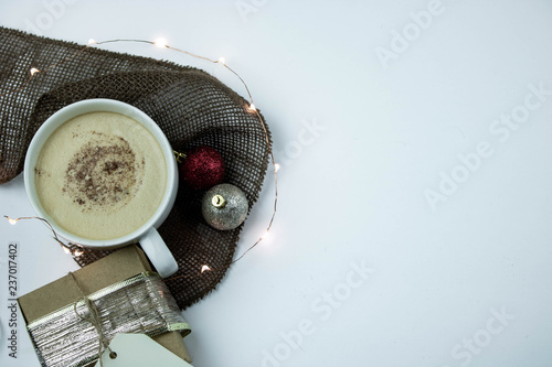 christmas hot cocoa coffee mug burlap faerie lights ornaments gift present