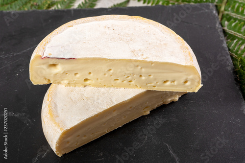 Fototapeta closeup of french cheese reblochon, Savoie product