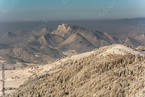 Zima w Pieninach,widok z Wysokiej na Tatry.