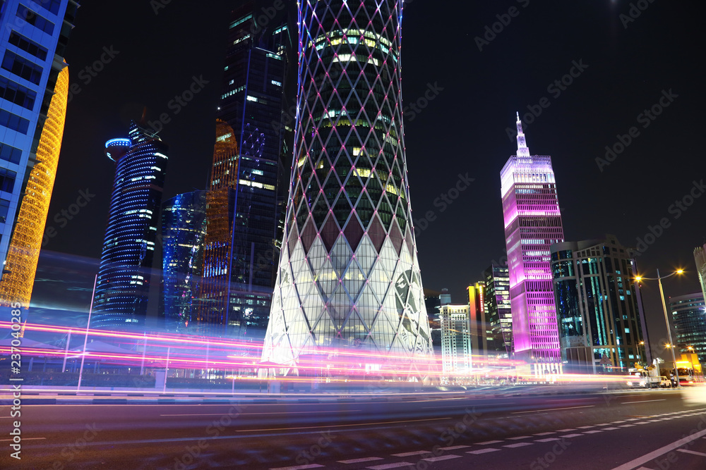 Ταπετσαρία Night road traffic in financial centre in Doha, Qatar