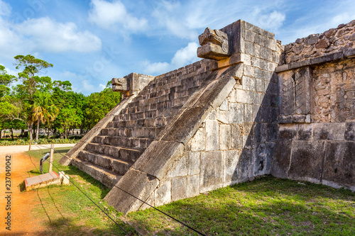 Fototapeta Naklejka Na Ścianę i Meble -  The Chichen Itza Maya ruins in Yucatan Peninsula Mexico