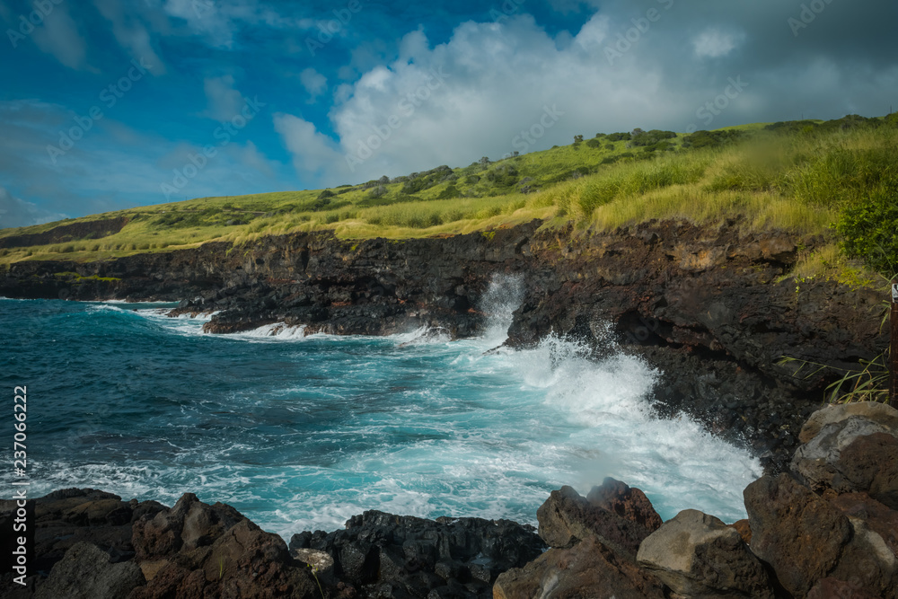 Obraz premium landscape with ocean cliffs and clouds