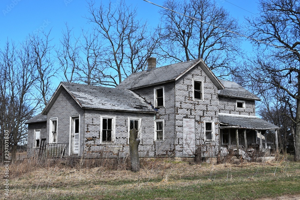 Abandoned Farmhouse