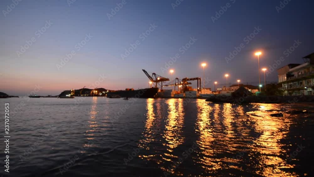 Night fall in the Port Night fall in the Port