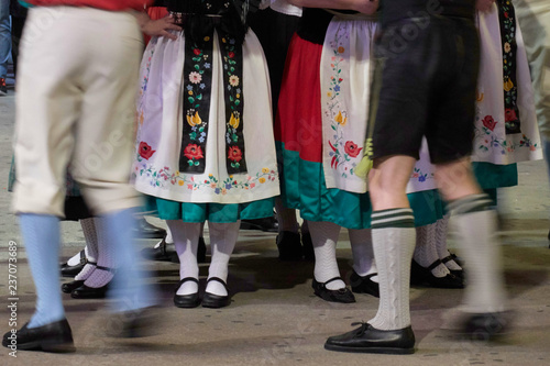 Volkstanzpräsentation beim Oktoberfest Blumenau