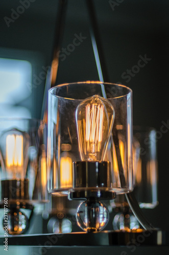 Εκτύπωση καμβά Light fixture with vintage light bulbs closeup