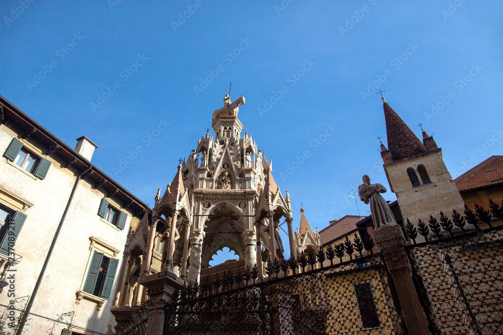 Scaliger Tombs, Gothic funerary monuments of the Scaliger family, who ruled in Verona in the middle ages. Scaligeri arch in Verona, Italy near Santa Maria Antica church.
