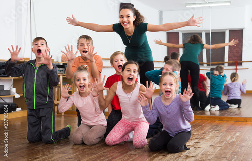 Fototapeta Naklejka Na Ścianę i Meble -  Happy children  in dance studio having fun