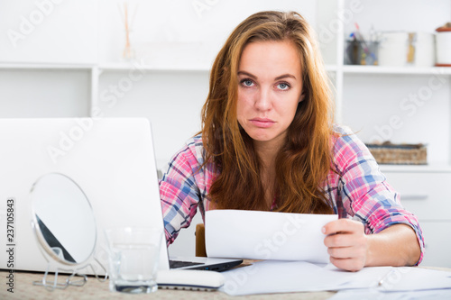 portrait of young woman whith laptop