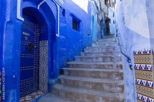 Medina of Chefchaouen, Morocco. Chefchaouen or Chaouen is known that the houses in this city are painted in blue © Tjeerd