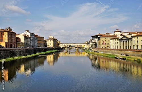 Look to the Arno River and the famous Bridge Vecchio, Florence, Italy. © Rosen