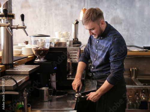 Professional barista tampin...