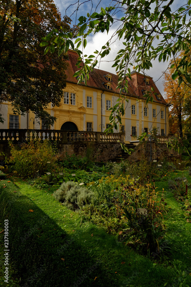 Schloss Oberschwappach in Oberschwappach im Naturpark Steigerwald, Gemeinde Knetzgau, Landkreis Haßberge, Unterfranken, Franken,  Deutschland